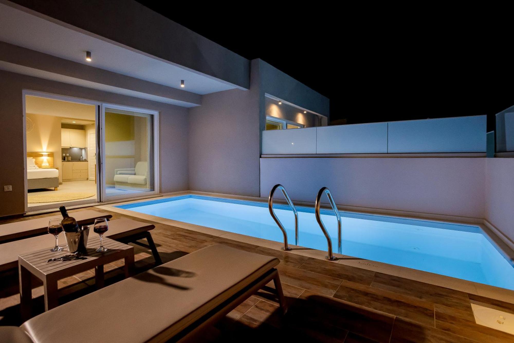 Sarpidon Suites Agia Marina  Exterior photo